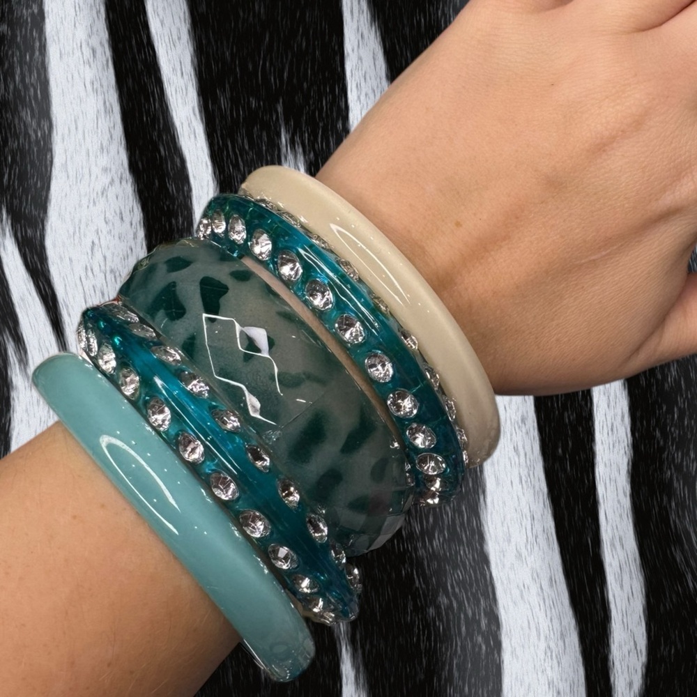 Elegant Teal and Cream Bangle Set